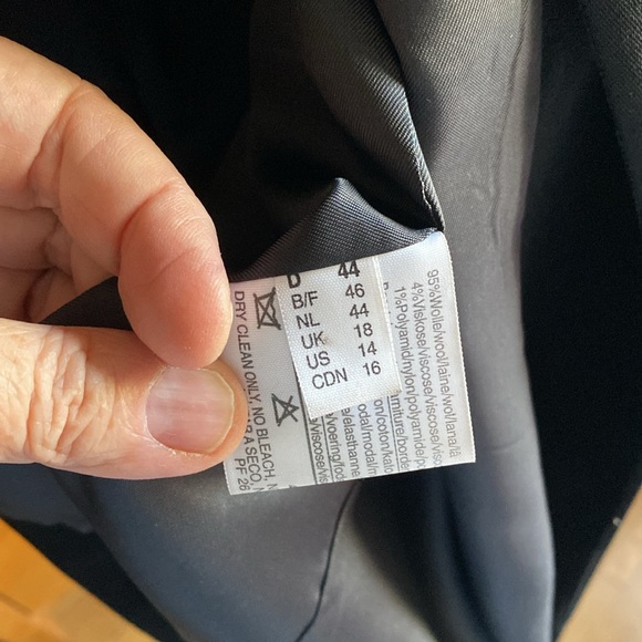 Louis Feraud Set black velvet trimmed suit jacket size 14 - Picture 6 of 10